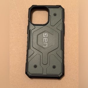 UAG PATHFINDER FOR MAGSAFE IPHONE 15 PRO MAX CASE